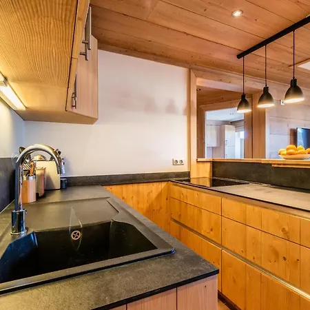 Itauba 1850 - By Emerald Courchevel