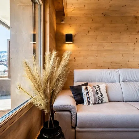 Itauba 1850 - By Emerald * Courchevel